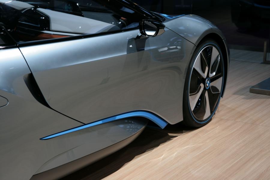 BMW i8 Spyder Concept 2012 года  (фото 3 из 87)
